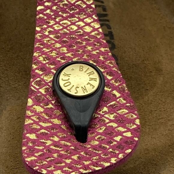 NWT Birkenstock Gizeh Dark Fuchsia Sandals Size 37/240 Germany - Picture 5 of 11